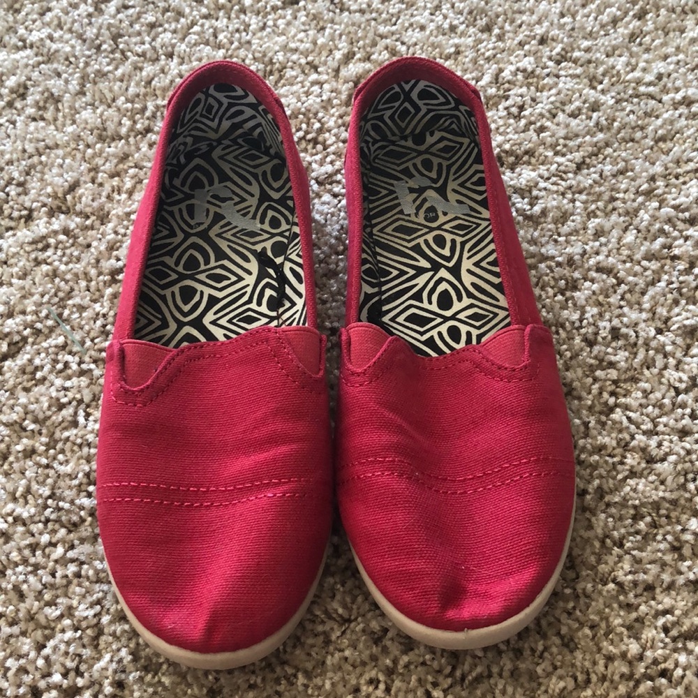 Canvas shoes